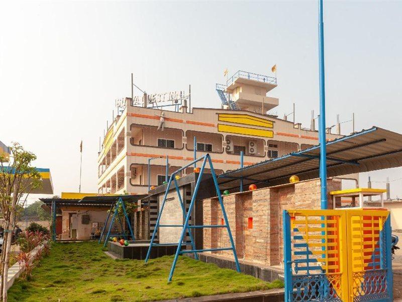Oyo 24580 Sri Surya Guest Inn Nellore Extérieur photo